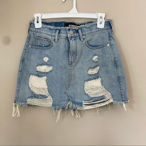 Express Straight Mini Mid-Rise Denim Skirt